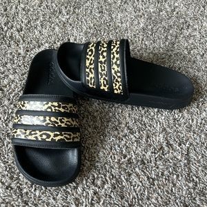 Adidas slide sandals women’s size 7
